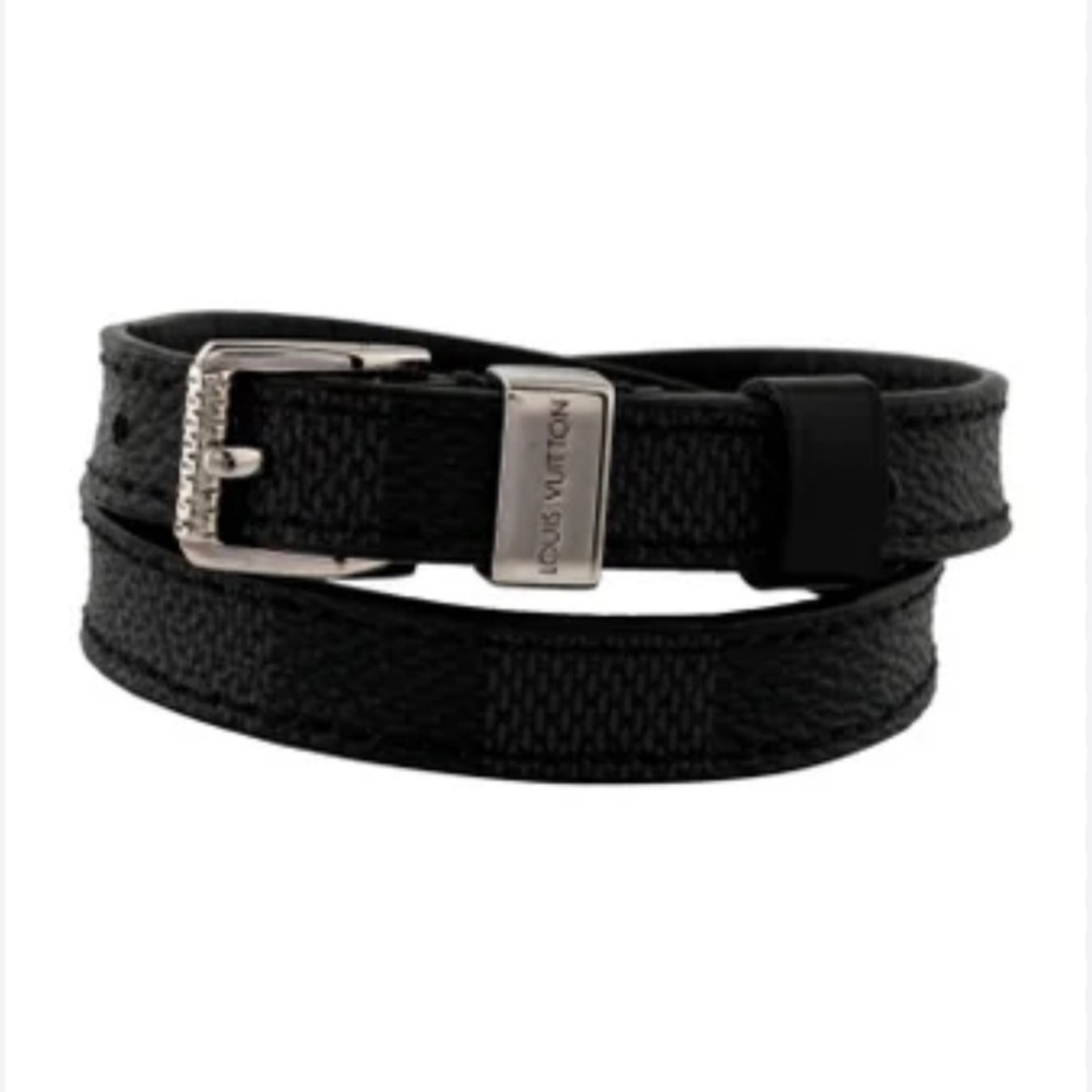 Selling my Louis Vuitton Monogram bracelet